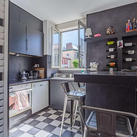 Cosy Au Coeur Des Halles De Biarritz, A 10 Min Des Plages, Avec Balcon Et Wifi Gratuit - Fr-1-3-609 Appartement *