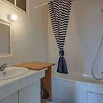 Appartement Appartement Lumineux 3Etoiles, Quartier Calme, Proche Commerces Et Plage - Fr-1-3-601 *